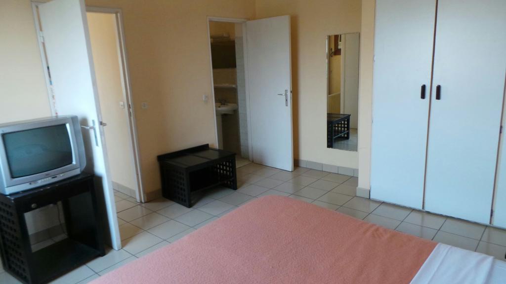 Hotel Beausejour Mirabel Bonabéri エクステリア 写真